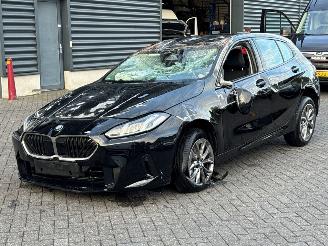 Auto incidentate BMW 1-serie 123 xDrive 2.0 TwinPower Turbo 12V Hatchback  Elektrisch Benzine 1.998cc 160kW (218pk) 2025/8