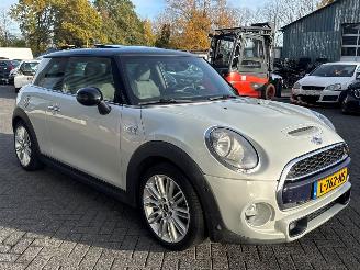 Mini Cooper S 2.0 16V Cooper S Hatchback 2Dr Benzine 1.998cc 141kW (192pk) FWD picture 7
