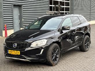 krockskadad bil auto Volvo Xc-60 2.0 T5 16V SUV  Benzine 1.969cc 180kW (245pk) FWD 2017/2