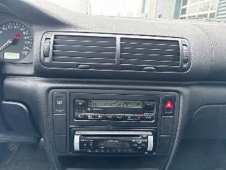 Volkswagen Passat 1.8 20V Combi/o  Benzine 1.781cc 92kW (125pk) FWD picture 14