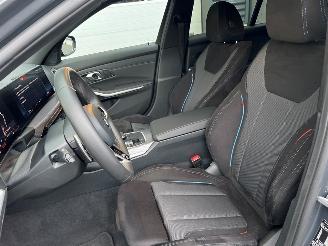 BMW 3-serie 320d 2.0 TwinPower Turbo 16V Mild Hybrid Combi/o  Elektrisch Diesel 1.995cc 140kW (190pk) RWD picture 13