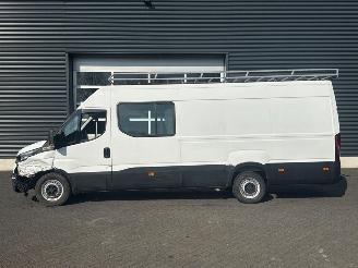 Iveco New daily L3H2 5 persoons Diesel 2.998cc 132kW (179pk) RWD picture 2