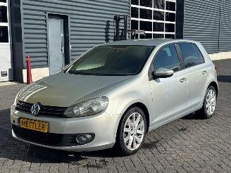 skadebil auto Volkswagen Golf 1.4 TSI 122 16V Hatchback  Benzine 1 390cc 90kW (122pk) FWD 2010/1