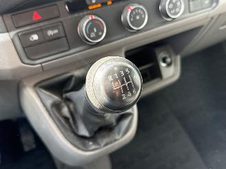 Volkswagen Crafter 2.0 TDI FWD Bus  Diesel 1.968cc 103kW (140pk) FWD picture 19