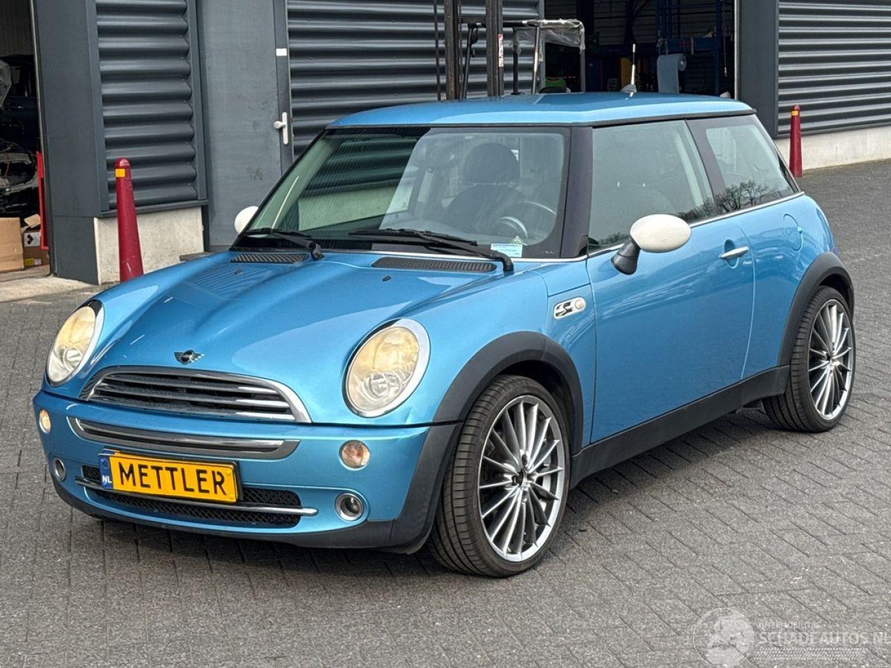 Mini Mini ONE 1.6 16V Hatchback  Benzine 1.598cc 66kW (90pk) FWD