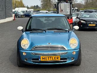 Mini Mini ONE 1.6 16V Hatchback  Benzine 1.598cc 66kW (90pk) FWD picture 8