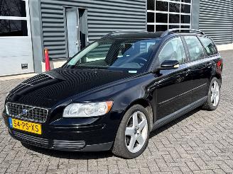  Volvo V-50 2.4 20V Combi/o  Benzine 2.435cc 103kW (140pk) FWD 2004/11