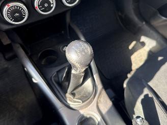 Mitsubishi Outlander 2.4 16V Mivec 4x2 SUV  Benzine 2.360cc 125kW (170pk) FWD picture 15