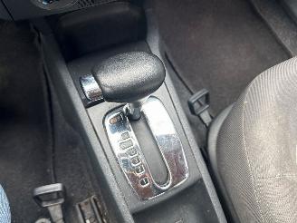 Skoda Fabia 1.4i 16V Combi/o 4Dr Benzine 1.390cc 55kW (75pk) FWD picture 14