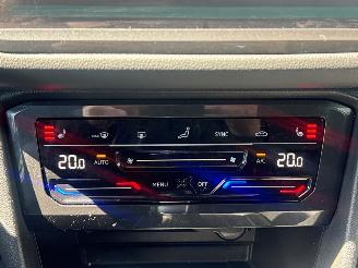 Volkswagen Tiguan R-Line 1.4 TSI eHybrid 16V SUV  Elektrisch Benzine 1.395cc 180kW (265pk) FWD 1.4 TSI eHybrid 16V SUV  Elektrisch Benzine 1.395cc 195kW (265pk) FWD picture 21