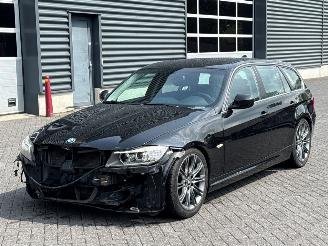  BMW 3-serie M pakket 325i 24V Combi/o  Benzine 2.979cc 160kW (218pk) RWD 2010/11