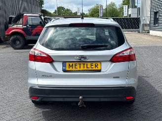 Ford Focus 1.6 TDCi ECOnetic Combi/o  Diesel 1.560cc 77kW (105pk) FWD picture 4