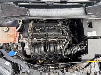 Ford Focus 1.6 Ti-VCT 16V 125 Hatchback picture 10