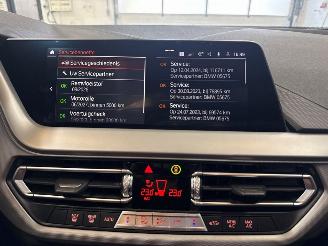 BMW 1-serie 116d 1.5 12V TwinPower Hatchback  Diesel 1.496cc 85kW (116pk) FWD picture 18