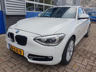 Voiture accidenté BMW 1-serie 118i Business+ Automaat 2012/6