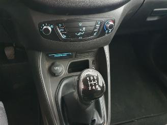 Ford Tourneo Courier 1.0 Titanium picture 21