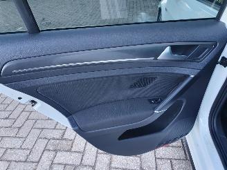 Volkswagen Golf 2.0 TSI GTI Performance Business Automaat picture 30