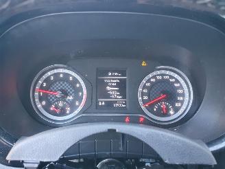 Hyundai I-10 1.0 comfort picture 19