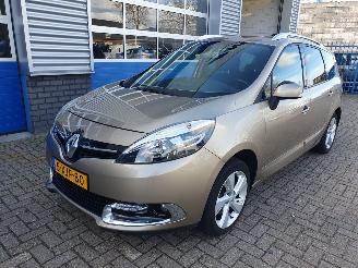  Renault Grand-scenic 1.2 TCe R-Cinéma 2014/8