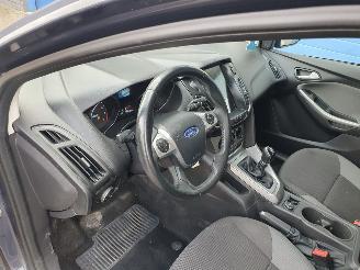 Ford Focus 1.0 EcoBoost Trend picture 13