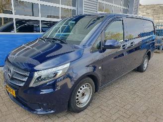 danneggiata veicoli commerciali Mercedes Vito 116 CDI Lang Automaat 2015/10