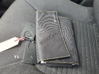 Renault Clio 0.9 TCe Limited picture 21