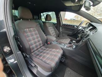 Volkswagen Golf 2.0 TSI GTI Performance DSG picture 34