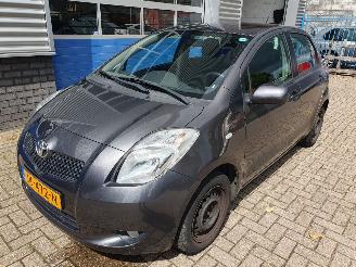 Unfallwagen Toyota Yaris 1.3 VVTi Terra schadevrij 2008/1