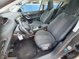 Peugeot 308 1.2 PureTech Blue Lease Premium picture 18