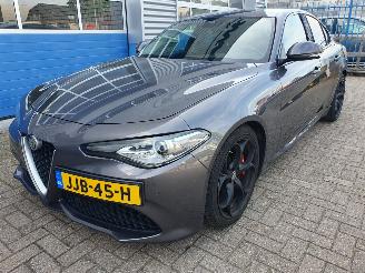 škoda osobní automobily Alfa Romeo Giulia 2.0T AWD Veloce Automaat 2017/10