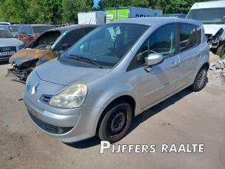 Dezmembrări autoturisme Renault Modus Modus/Grand Modus (JP), MPV, 2004 / 2012 1.2 16V TCE 100 2008/1