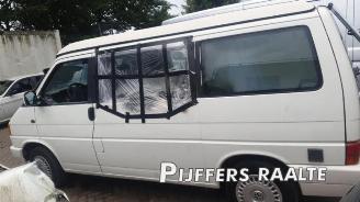Volkswagen Transporter Transporter/Caravelle T4, Bus, 1990 / 2003 2.4 D picture 2