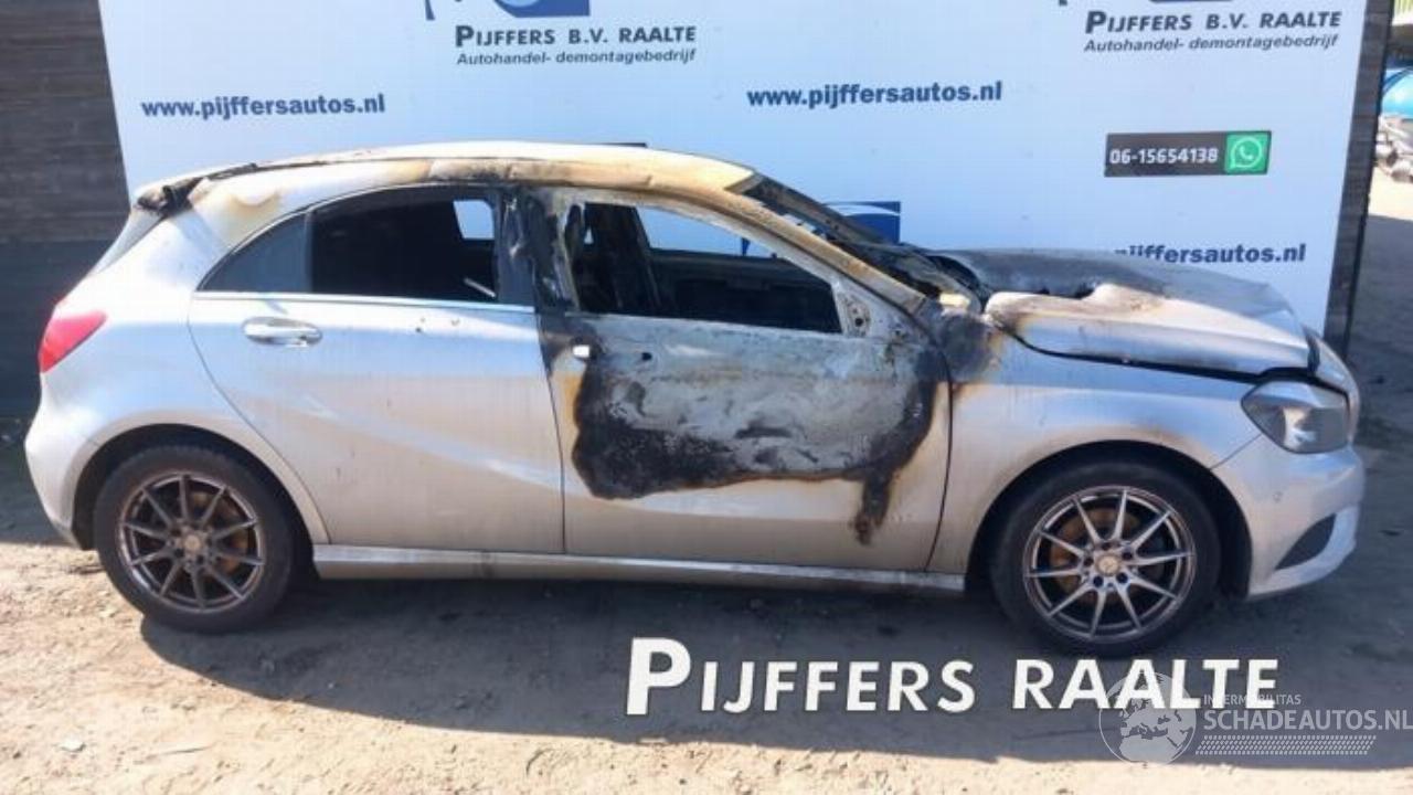 Mercedes A-klasse A (W176), Hatchback, 2012 / 2018 1.6 A-180 16V