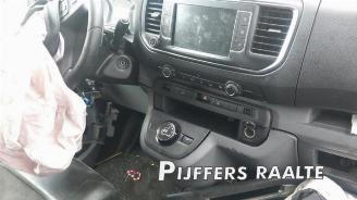 Peugeot Expert Expert (V1/VA/VB/VE/VF/VT/VY), Van, 2016 2.0 Blue HDi 180 16V picture 11