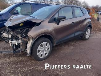 Salvage car Renault Captur Captur I (2R), SUV, 2013 0.9 Energy TCE 12V 2013/7