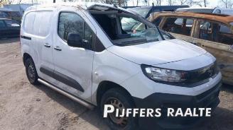 Vrakbiler auto Opel Combo Combo Cargo, Van, 2018 1.5 CDTI 100 2024/11