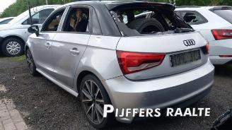 Audi A1 A1 Sportback (8XA/8XF), Hatchback 5-drs, 2011 / 2018 1.0 TFSI Ultra 12V picture 12