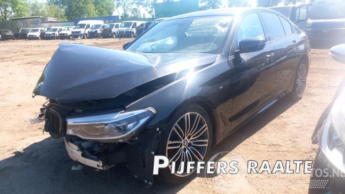 BMW 5-serie 5 serie (G30), Sedan, 2016 530d 3.0 TwinPower Turbo 24V