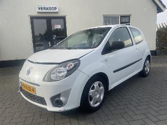 krockskadad bil auto Renault Twingo 1.2-16V Authentique N.A.P PRACHTIG!!! 2010/9