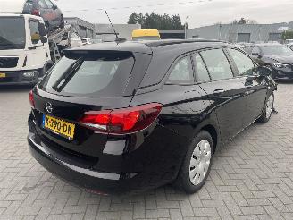 Opel Astra SPORTS TOURER 1.2 Business Edition N.A.P PRACHTIG!!! picture 3