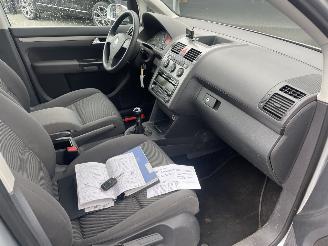 Volkswagen Touran 1.9 TDI Trendline BlueMotion 7 persoons N.A.P NL AUTO picture 8