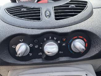 Renault Twingo 1.2-16V  DYNAMIQUE picture 16