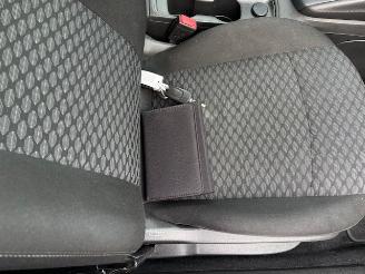 Opel Astra 1.0 Online Edition picture 10