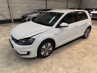 Volkswagen Golf e-Golf picture 3