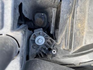 Peugeot 3008 1.6 e-THP Premium 165pk automaat picture 10