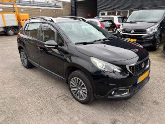 Schadeauto Peugeot 2008 1.2 PureTech  (km 39.855 nap) 2017/12
