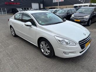 uszkodzony samochody osobowe Peugeot 508 2.0 HDI  Hybrid4  Automaat Premium 2014/5