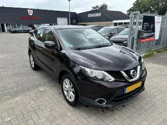 Damaged car Nissan Qashqai 1.2 Connect Edition 2014/7