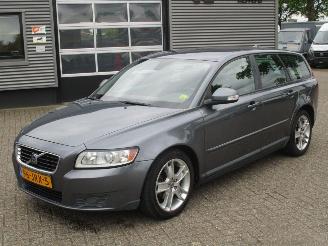uszkodzony samochody osobowe Volvo V-50 1.8 Sport 2009/8