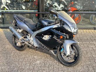 dañado motos Yamaha YZF 1000 Thunderace 1996/4
